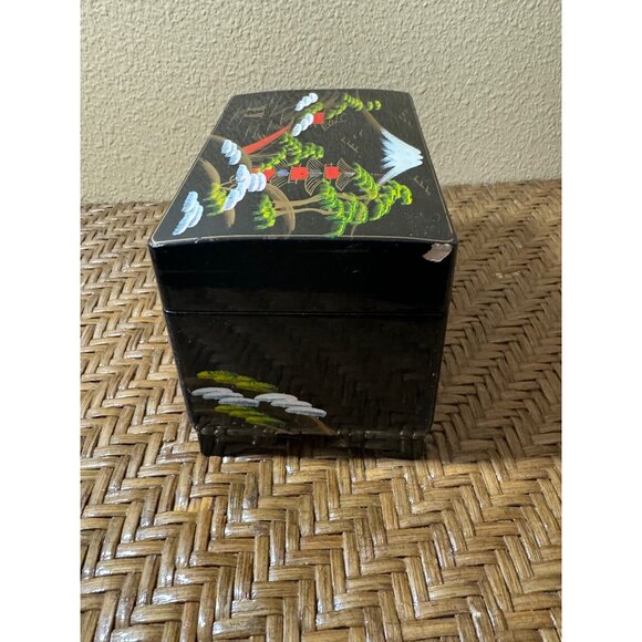 Vintage Hand-Painted Japanese Lacquerware Jewelry Box With Scenic Landscape - Picture 6 of 14